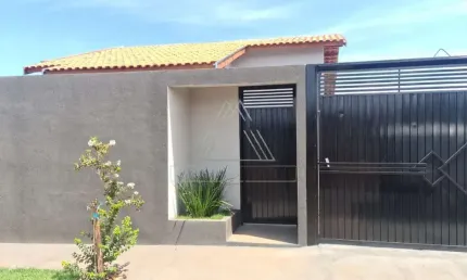Casa à venda em São José do Rio Preto-SP, Residencial Maria Clara: 2 quartos, 1 suíte, 1 sala, 2 banheiros, 4 vagas, 54m². Aceita Financiamento