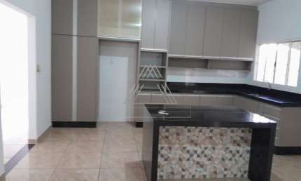 Imperdível casa à venda em São José do Rio Preto-SP, Residencial Monterey: 3 quartos, 1 suíte, 1 sala, 3 banheiros, 2 vagas de garagem, 160m²!