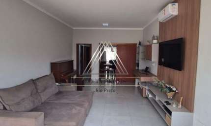 Imperdível! Casa à venda em São José do Rio Preto, Parque das Amoras: 2 quartos, 1 suíte, 1 sala, 2 banheiros, 3 vagas, 120m².