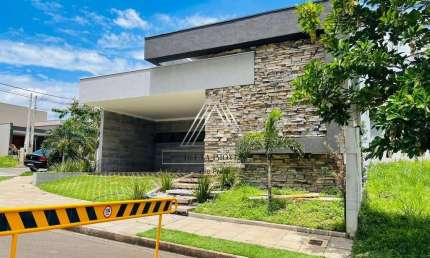 Casa em Condomínio de Luxo na Cidade de Engenheiro Schmitt - 3 Quartos e 3 Suítes - Residencial Maza - 167,71 m²