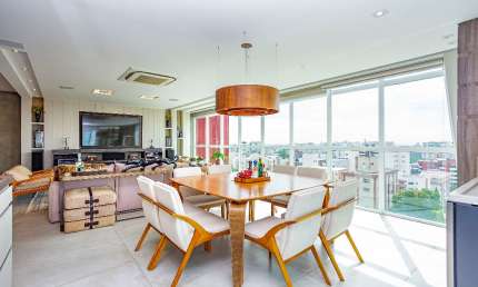 Cobertura 190m² - 3 vagas, sala com 55m², 2 quartos no Juvevê