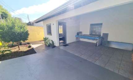 Casa térrea a venda 2 quartos, 1bwc próximo a Av. Brasília