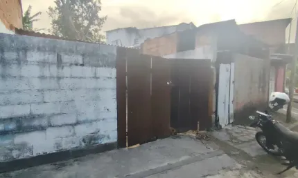 Casa à venda no Rio do Ouro, Caraguatatuba 