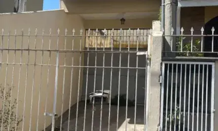 Casa para , 3 quarto(s),  Vila Santa Cecília, Volta Redonda - VS.C52