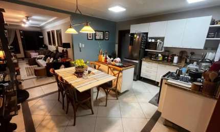CASA A VENDA COM SUÍTE NO BAIRRO JARDIM TIRADENTES  - JT852