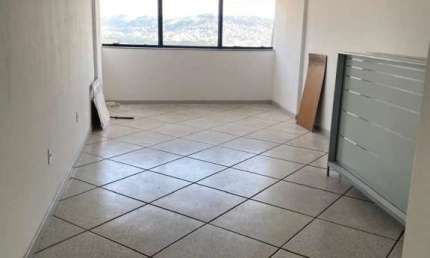 Sala comercial em andar para aluguel,  Aterrado, Volta Redonda - ED1411