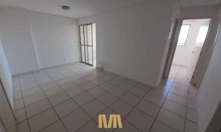 Apartamento Com 02 Quartos e Varanda à Venda | Bairro Fátima