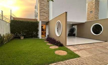 Casa com 280m² | 04 Quartos | Varanda Gourmet à Venda no Morros