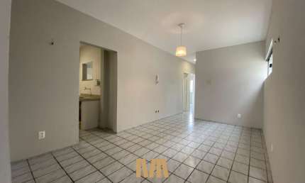 Aluga-se | Apartamento Com 03 Quartos no Centro Sul