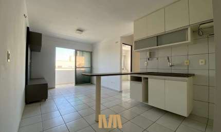 Apartamento com 03 Quartos e Varanda à Venda no Cristo Rei