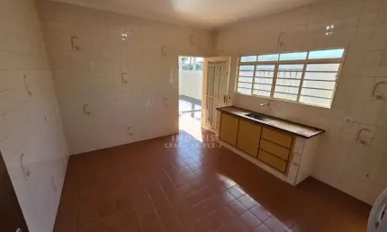 Casa com 2 quartos à venda na Rua Icaraí, 288, Icaray, Araçatuba