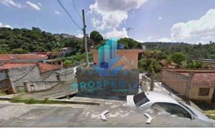 Casa padrão em terreno no centro de Cotia , facil acesso para a Raposo Tavares