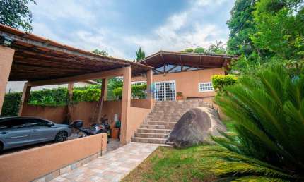 EXCELENTE OPORTUNIDADE . Casa Térrea - 4 dorms -2 suítes o - Granja Viana - Carapicuiba/SP