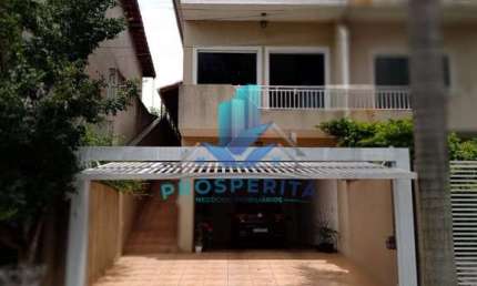 Oportunidade - Sobrado de 03 Dormitórios ( 01 Suíte com hidromassagem) - Residencial Villa D'este - Cotia/SP