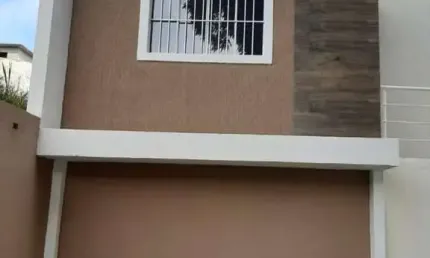 Casa à venda no bairro Botujuru em Mogi das Cruzes - SP.
