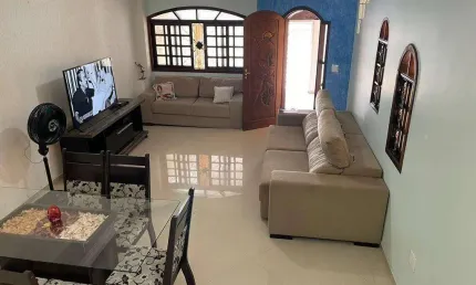 Casa para Venda em Mogi das Cruzes, Residencial Colinas, 3 dormitórios, 2 suítes, 4 banheiros, 2 vagas