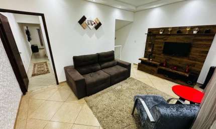 Casa para Venda em Mogi das Cruzes, Jardim Rubi, 2 dormitórios, 1 suíte, 3 banheiros, 1 vaga
