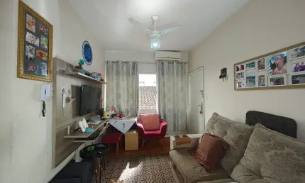 Apartamento Amplo de Dois Dormitórios - Ótima Localização!