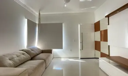 Casa à venda na Cachoeira do Bom Jesus com 2 quartos