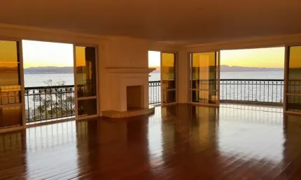 Apartamento com 4 suítes na Beira-Mar Norte Florianópolis/SC