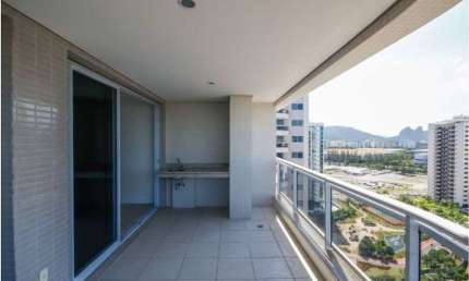 Apartamento de 86 metros quadrados no bairro Recreio dos Bandeirantes com 2 quartos