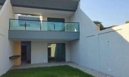 Imóvel para venda possui 180 metros quadrados com 5 quartos