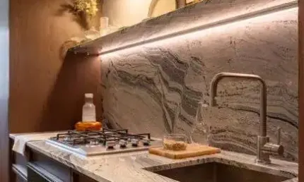 Imóvel para venda possui 53 metros quadrados com 2 quartos em Santo Cristo - Rio de Janeiro - RJ