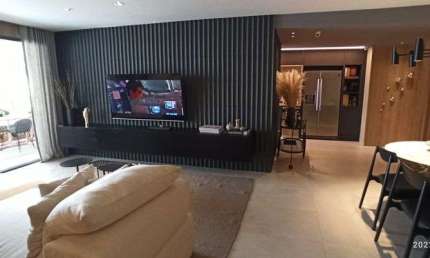 Apartamento para venda possui 131 metros quadrados com 3 quartos em Botafogo - Rio de Janeiro - RJ