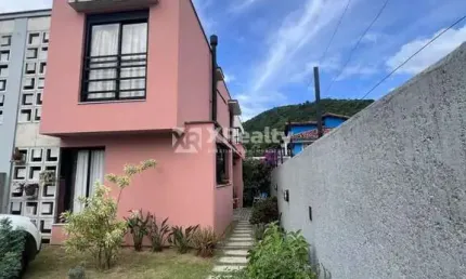 Casa à venda na Servidão Venâncio Bernardino das Chagas, 459, Rio Tavares, Florianópolis por R$ 964.600