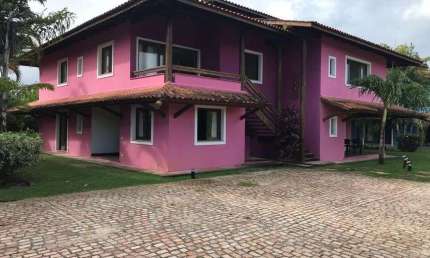 Apartamento luxo mobiliado, a 300 m da praia do Mutá