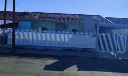 Casa para Venda em Guaratuba, Centro, 3 dormitórios, 1 suíte, 1 banheiro, 2 vagas