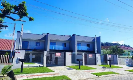 Sobrado para Venda em Guaratuba, Centro, 3 dormitórios, 1 suíte, 2 banheiros, 2 vagas