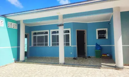 Casa para Venda em Guaratuba, Centro, 3 dormitórios, 2 suítes, 1 banheiro