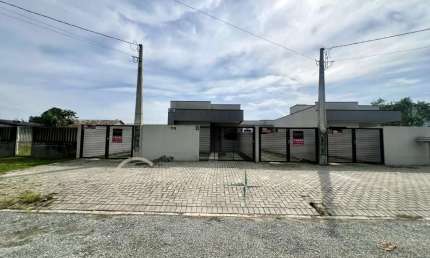 Casa para Venda em Guaratuba, Piçarras, 2 dormitórios, 1 suíte, 1 banheiro, 2 vagas