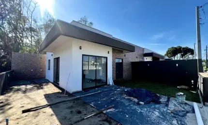 Casa para Venda em Guaratuba, Balneário Eliane, 2 dormitórios, 1 suíte, 1 banheiro, 2 vagas