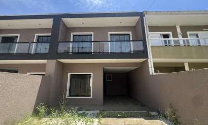 Sobrado para Venda em Guaratuba, Balneário Eliane, 3 dormitórios, 1 suíte, 2 banheiros, 2 vagas
