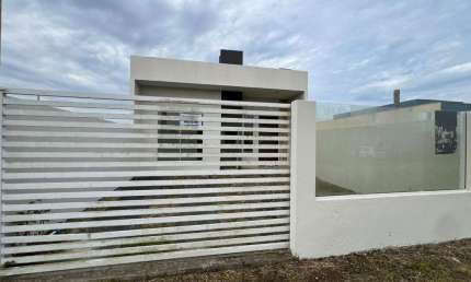 Casa para Venda em Guaratuba, Balneário Eliane, 2 dormitórios, 1 suíte, 1 banheiro, 1 vaga