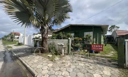 Casa para Venda em Guaratuba, Balneário Nereidas, 2 dormitórios, 1 banheiro, 3 vagas