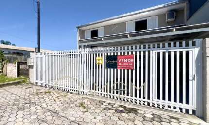 Casa para Venda em Guaratuba, Centro, 5 dormitórios, 1 suíte, 4 banheiros, 4 vagas