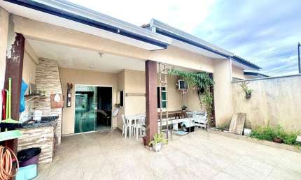 Casa para Venda em Guaratuba, Balneário Eliane, 2 dormitórios, 1 suíte, 1 banheiro, 4 vagas