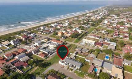 Casa para Venda em Guaratuba, Coroados, 3 dormitórios, 2 suítes, 1 banheiro, 2 vagas