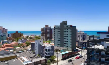 Apartamento para Venda em Guaratuba, Centro, 3 dormitórios, 3 suítes, 3 banheiros, 2 vagas