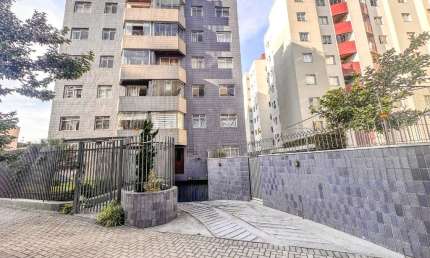 Apartamento com 3 quartos à venda na Rua Guilherme Pugsley, 2417, Água Verde, Curitiba