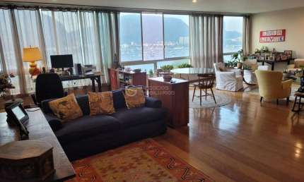Apartamento para Venda em Rio de Janeiro, Flamengo, 4 dormitórios, 1 suíte, 4 banheiros, 1 vaga