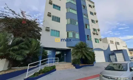 Apartamento semi mobiliado com 2 quartos sendo 1 suíte à venda no Dom Bosco em Itajaí