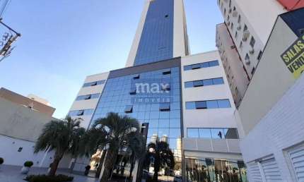 Excelente sala comercial localizada no Centro de Itajaí