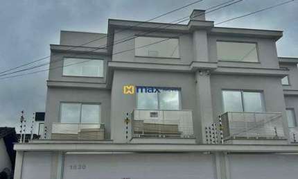 Venda: Casa Nova com 3 suítes no Centro de Balneário Camboriú
