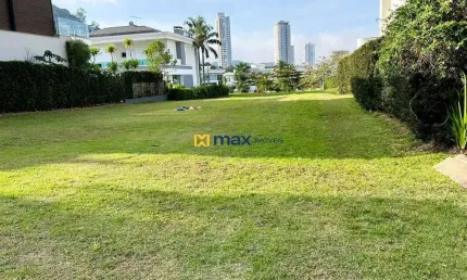 Excelente terreno com 450 m² em condomínio fechado à venda, Praia Brava, Itajaí