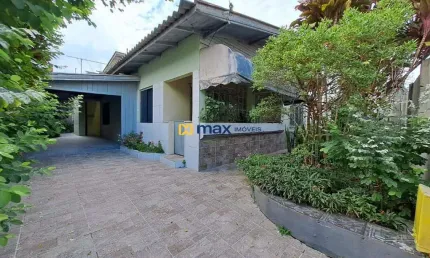Duas casas em amplo terreno: Ótima localização, Vila Operária, Itajaí