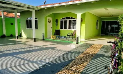 Excelente casa averbada com 3 dormitórios (1 suíte) e piscina, Cordeiros, Itajaí